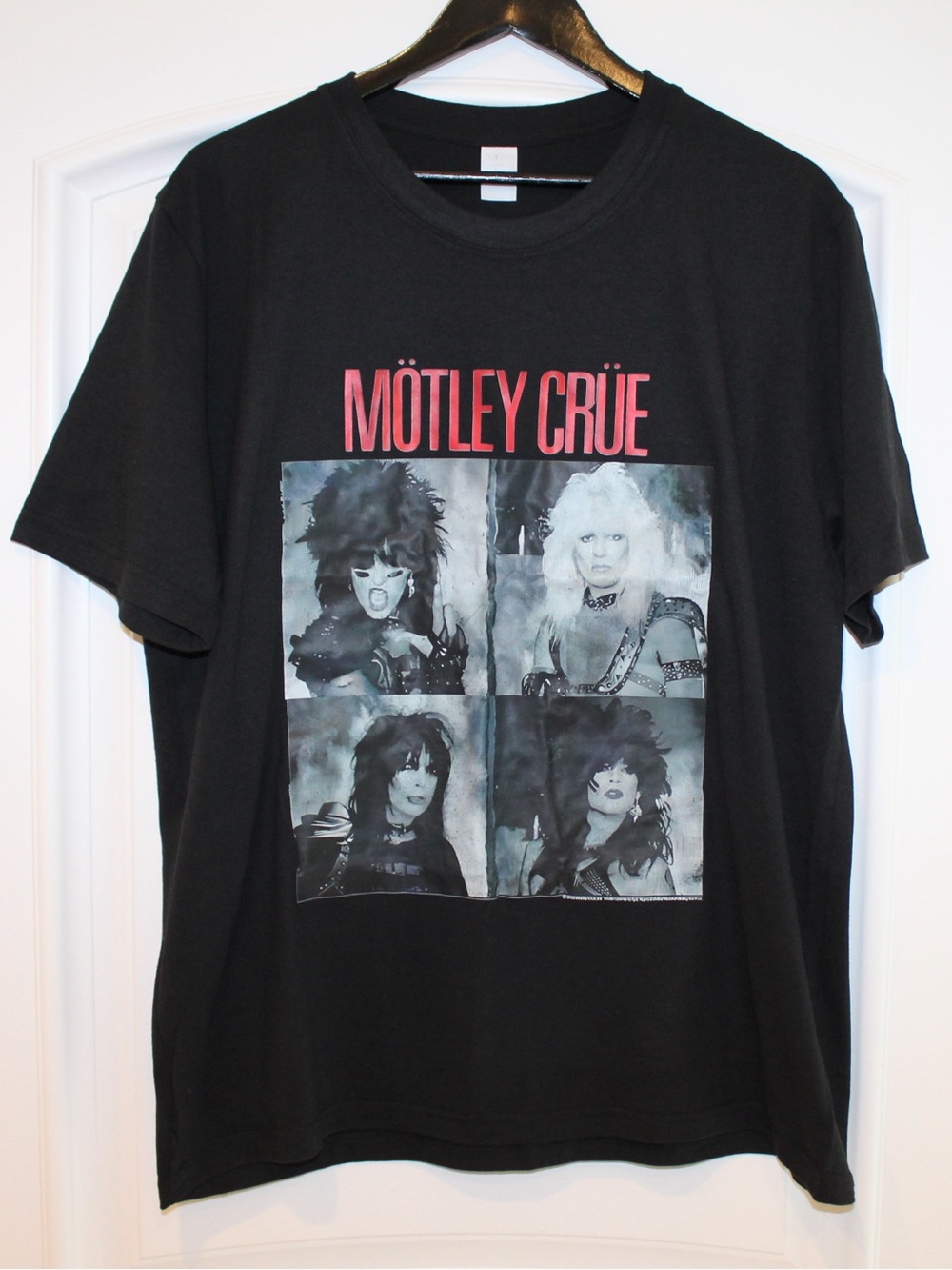 Motley Crue T-shirt (men’s XL) (NWOT)